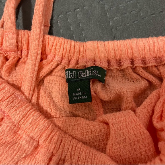 Crop top - Picture 2 of 2